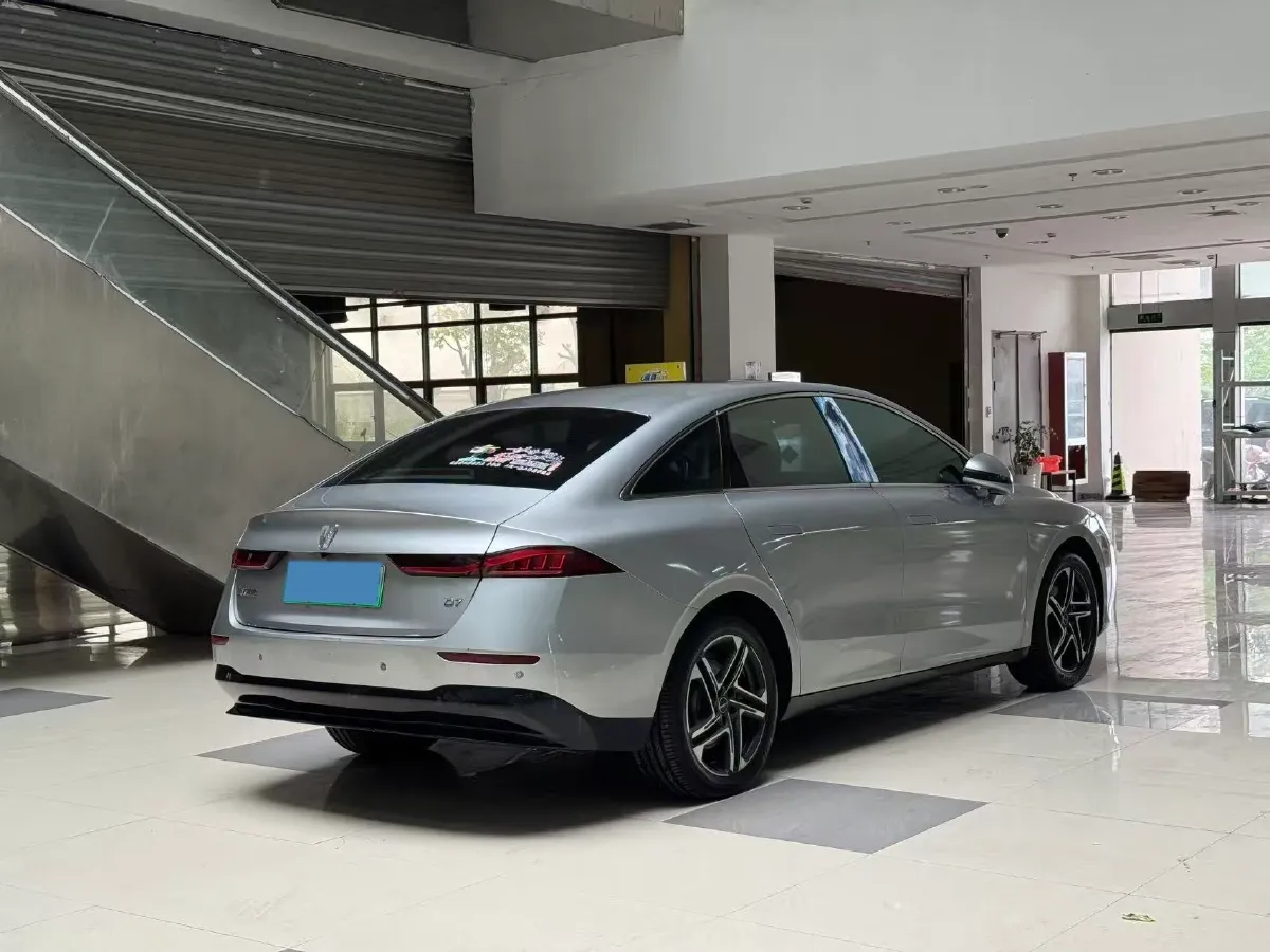 2023 Roewe D7 BEV 59.2KWH,autocango,china used car exporter,china ev exporter,chinese used car exporter,chinese used ev exporter