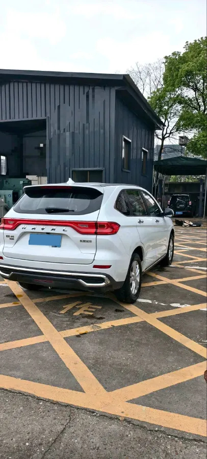 2021 Haval M6 1.5T 150HP L4 7DCT,autocango,china used car exporter,china ev exporter,chinese used car exporter,chinese used ev exporter