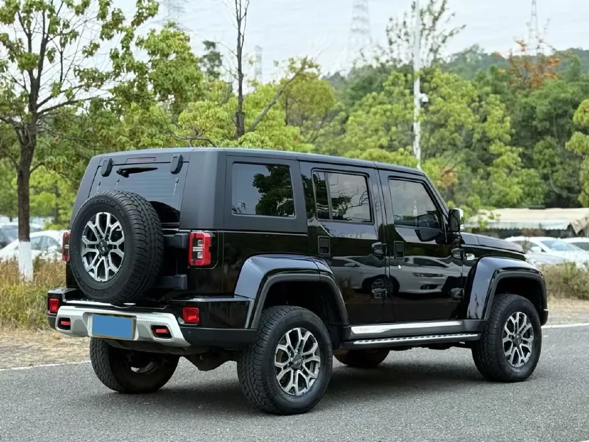 2023 Beijing BJ40 2.0T 224HP L4 8AT,autocango,china used car exporter,china ev exporter,chinese used car exporter,chinese used ev exporter