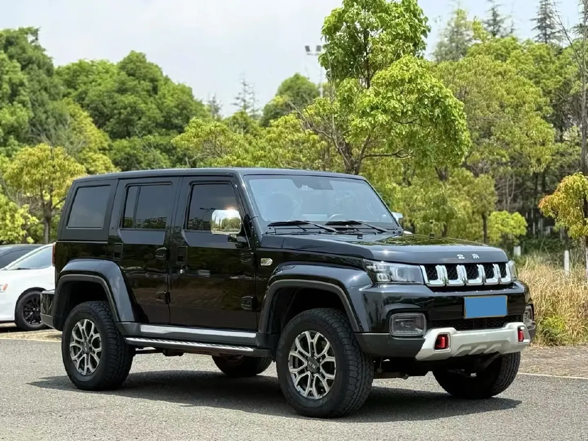 2023 Beijing BJ40 2.0T 224HP L4 8AT,autocango,china used car exporter,china ev exporter,chinese used car exporter,chinese used ev exporter