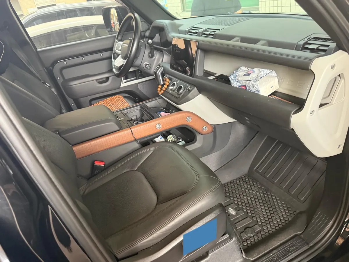 2023 Land Rover Defender 3.0T 400HP L6 8AT,autocango,china used car exporter,china ev exporter,chinese used car exporter,chinese used ev exporter