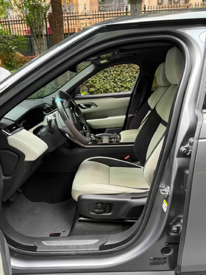 2021 Land Rover Range Rover Velar 2.0T 250HP L4 8AT,autocango,china used car exporter,china ev exporter,chinese used car exporter,chinese used ev exporter