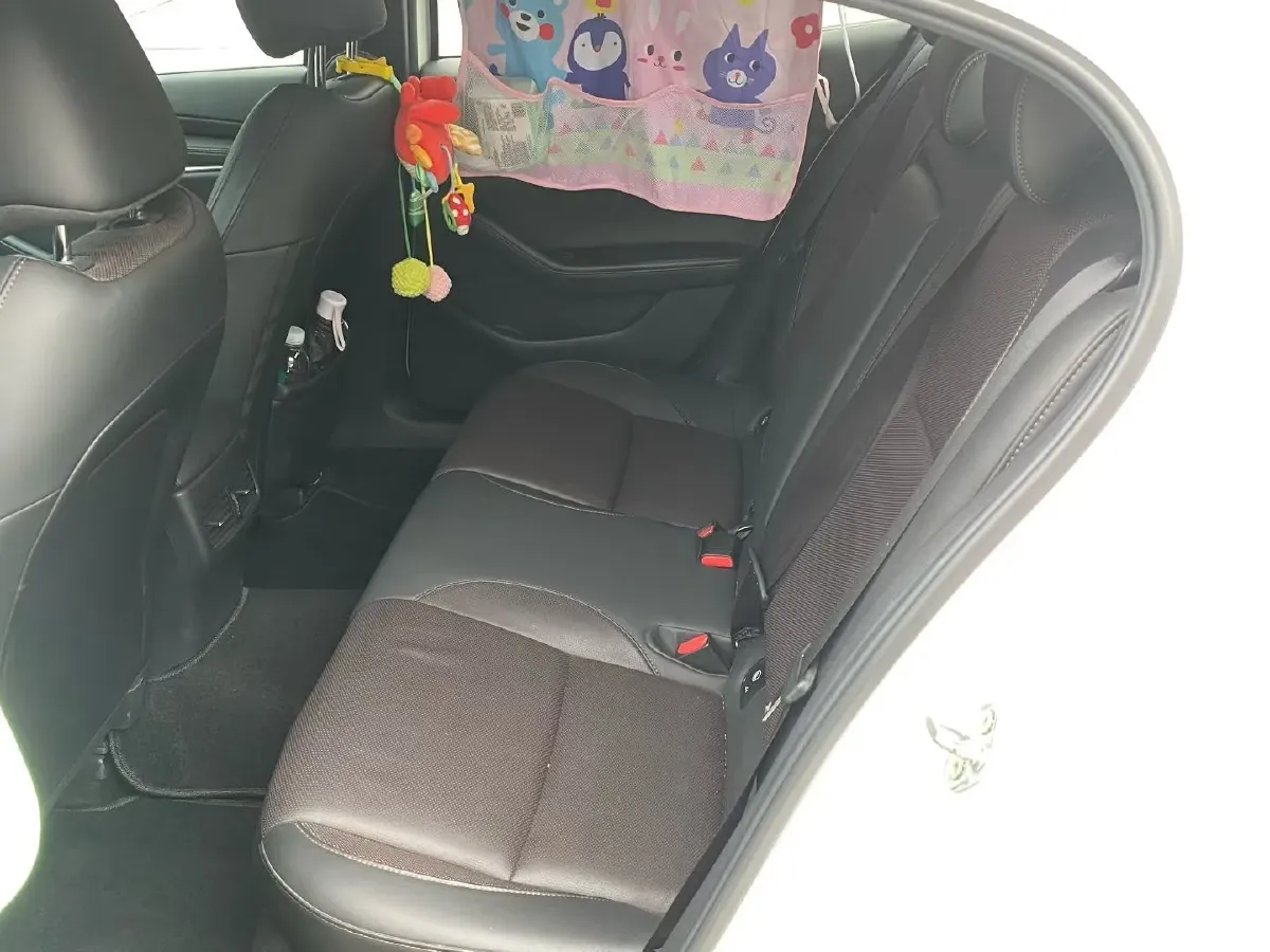 2021 Mazda 3 Axela 2.0L 158HP L4 6AT,autocango,china used car exporter,china ev exporter,chinese used car exporter,chinese used ev exporter