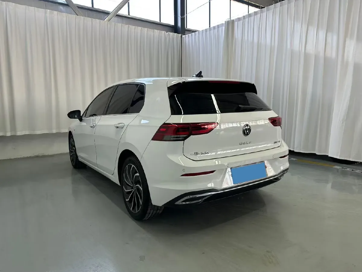2023 Volkswagen Golf 1.2T 116HP L4 7DCT,autocango,china used car exporter,china ev exporter,chinese used car exporter,chinese used ev exporter