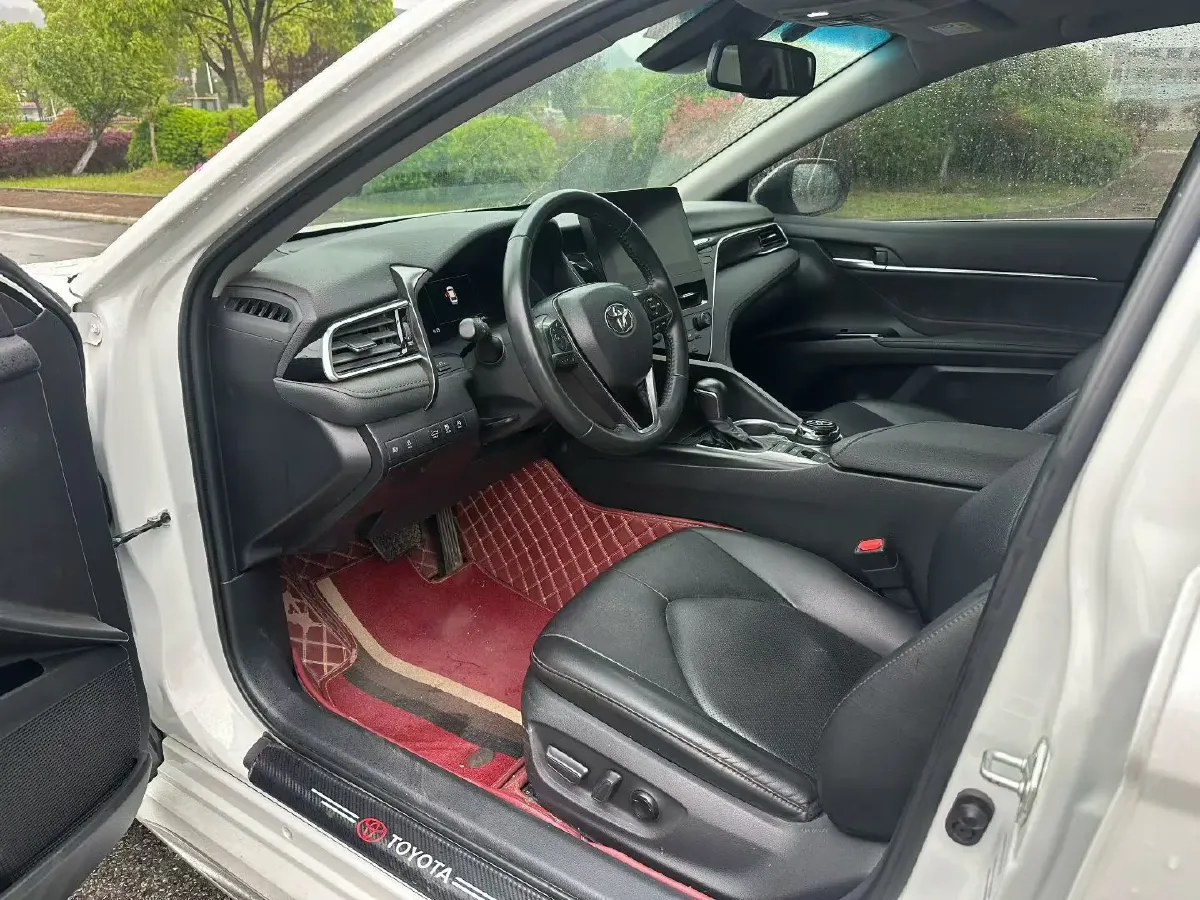 2021 Toyota Camry 2.5L 209HP L4 8AT,autocango,china used car exporter,china ev exporter,chinese used car exporter,chinese used ev exporter