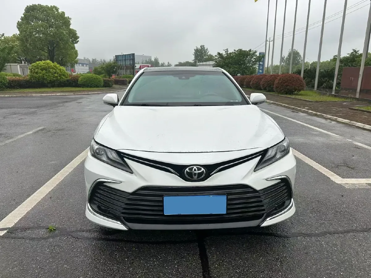 2021 Toyota Camry 2.5L 209HP L4 8AT,autocango,china used car exporter,china ev exporter,chinese used car exporter,chinese used ev exporter