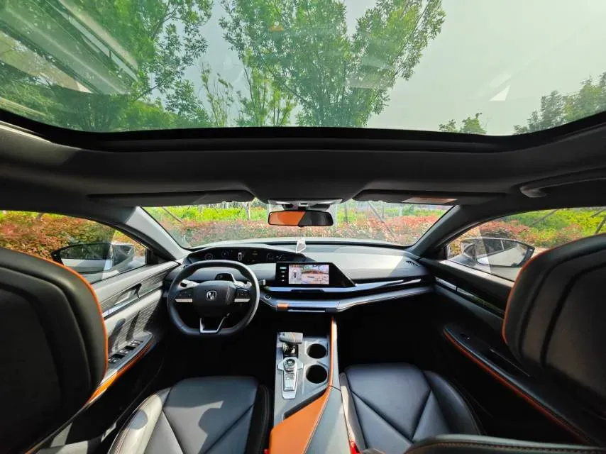 2022 ChangAn UNI-V 1.5T 188HP L4 7DCT,autocango,china used car exporter,china ev exporter,chinese used car exporter,chinese used ev exporter