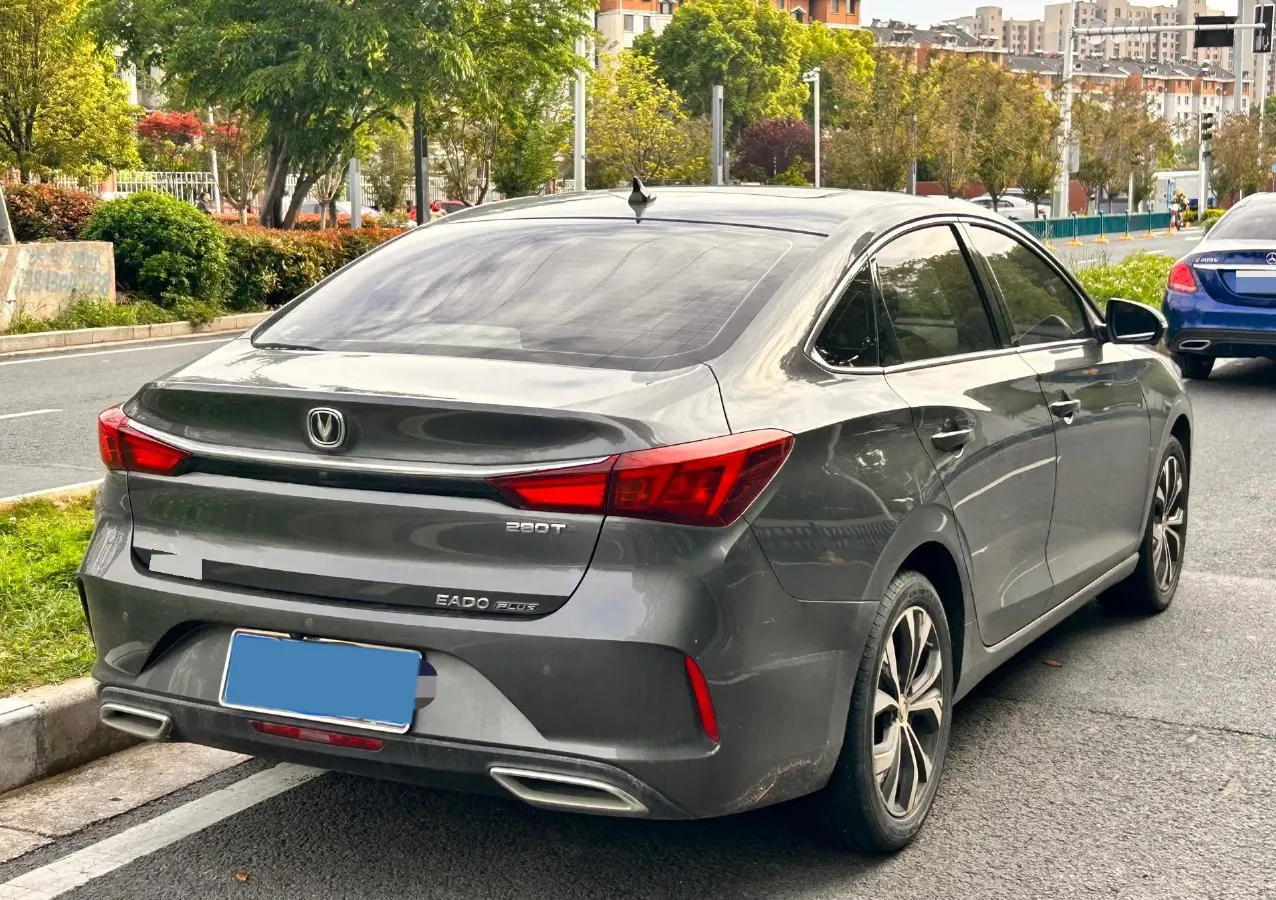 2021 ChangAn Eado 1.4T 160HP L4 7DCT,autocango,china used car exporter,china ev exporter,chinese used car exporter,chinese used ev exporter