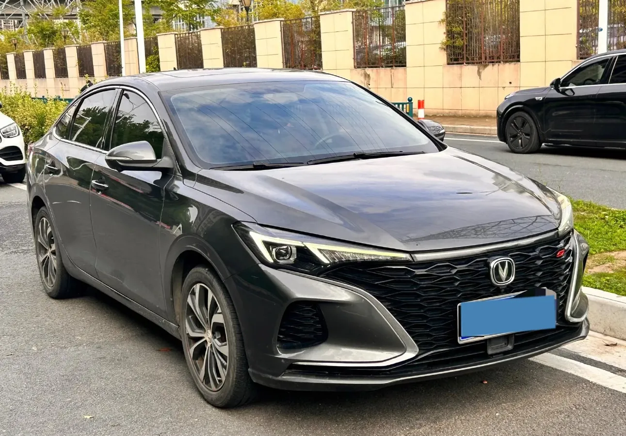 2021 ChangAn Eado 1.4T 160HP L4 7DCT,autocango,china used car exporter,china ev exporter,chinese used car exporter,chinese used ev exporter