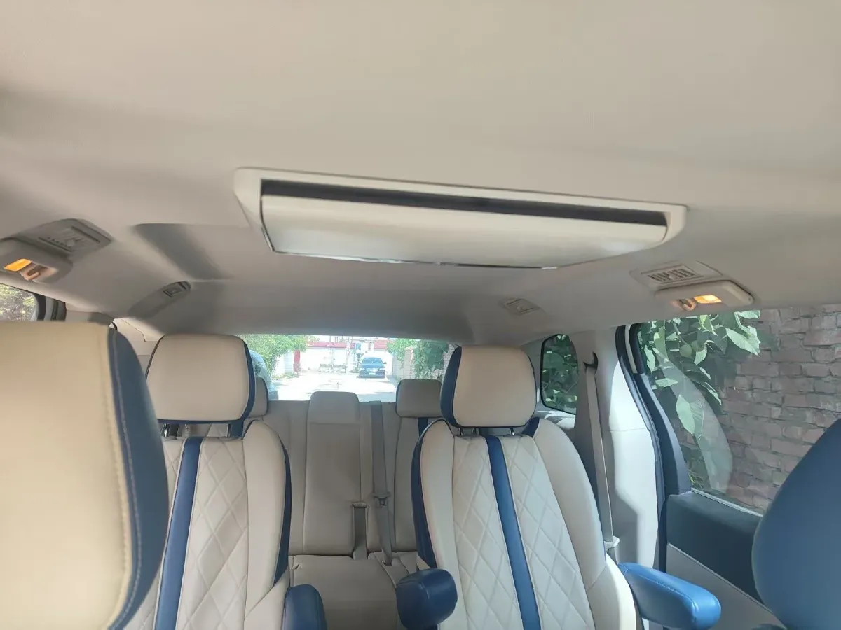 2021 Buick GL8 2.0T 237HP L4 9AT,autocango,china used car exporter,china ev exporter,chinese used car exporter,chinese used ev exporter