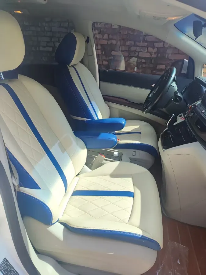 2021 Buick GL8 2.0T 237HP L4 9AT,autocango,china used car exporter,china ev exporter,chinese used car exporter,chinese used ev exporter