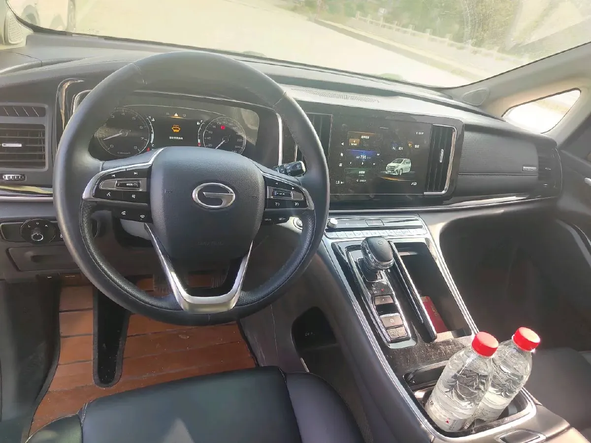 2021 GAC Trumpchi M8 2.0T 252HP L4 8AT,autocango,china used car exporter,china ev exporter,chinese used car exporter,chinese used ev exporter