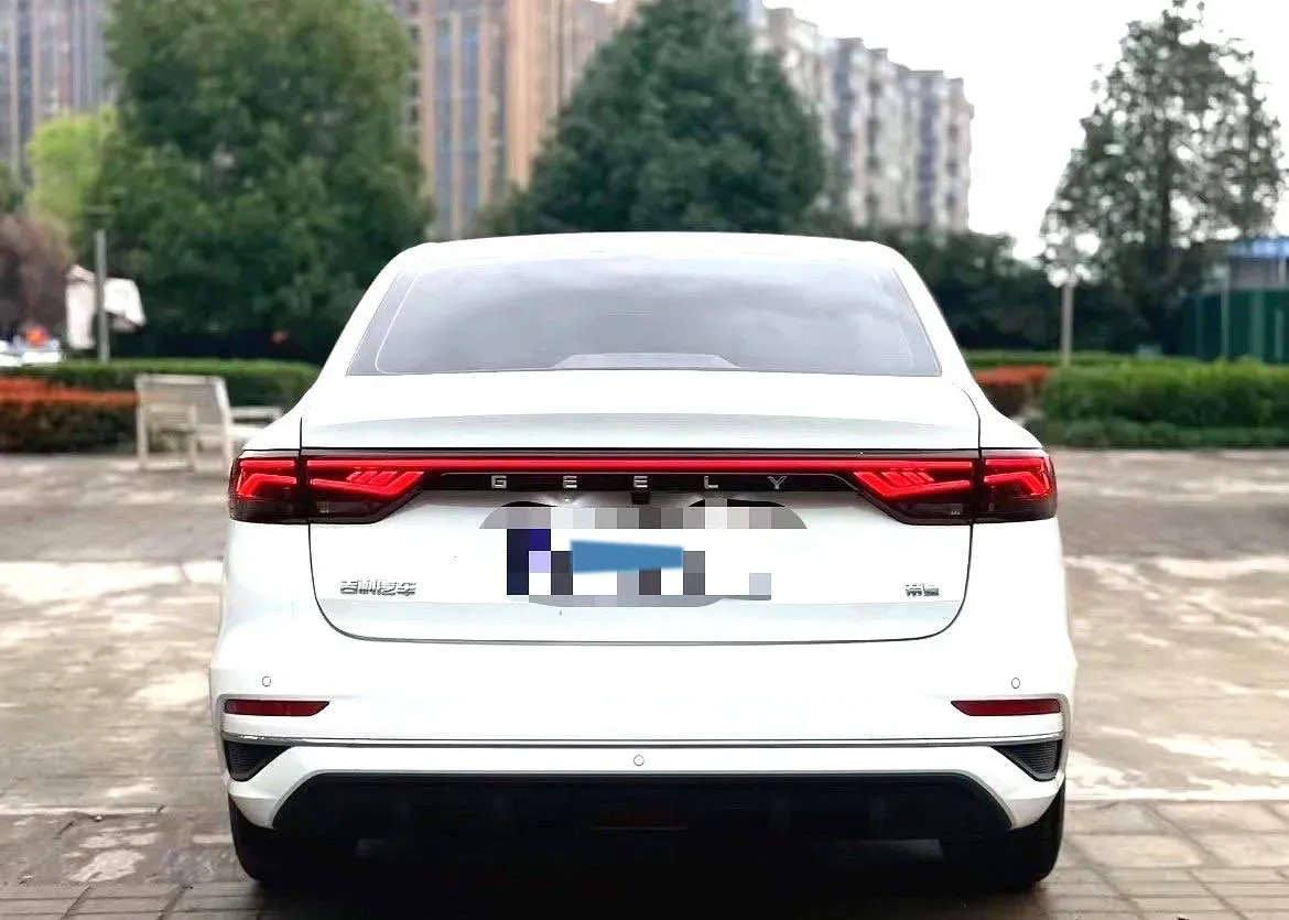 2025 Geely Emgrand 1.5L 127HP L4 CVT,autocango,china used car exporter,china ev exporter,chinese used car exporter,chinese used ev exporter