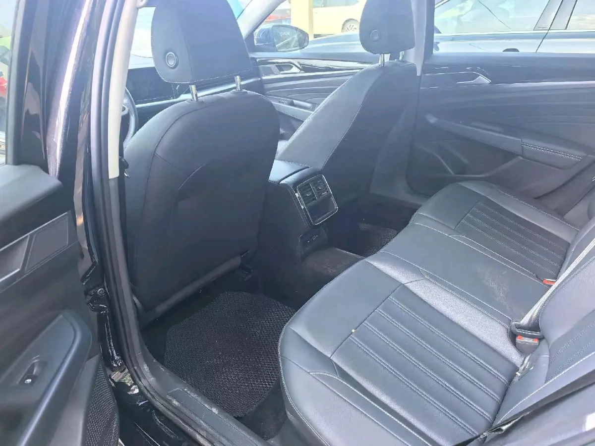 2025 Volkswagen Passat 1.4T 150HP L4 7DCT,autocango,china used car exporter,china ev exporter,chinese used car exporter,chinese used ev exporter