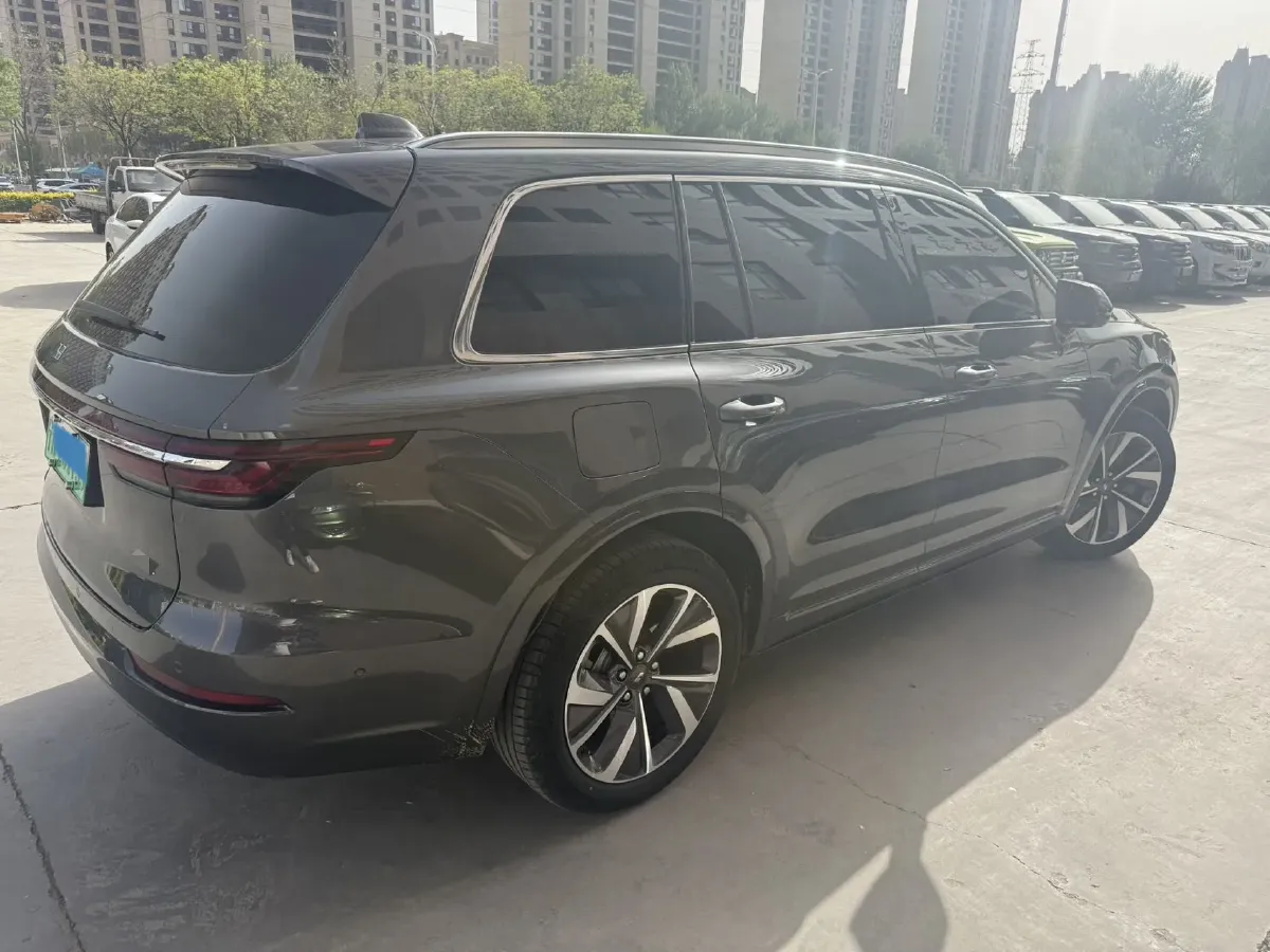 2021 Li ONE Range Extended 131HP REEV 40.5KWH,autocango,china used car exporter,china ev exporter,chinese used car exporter,chinese used ev exporter