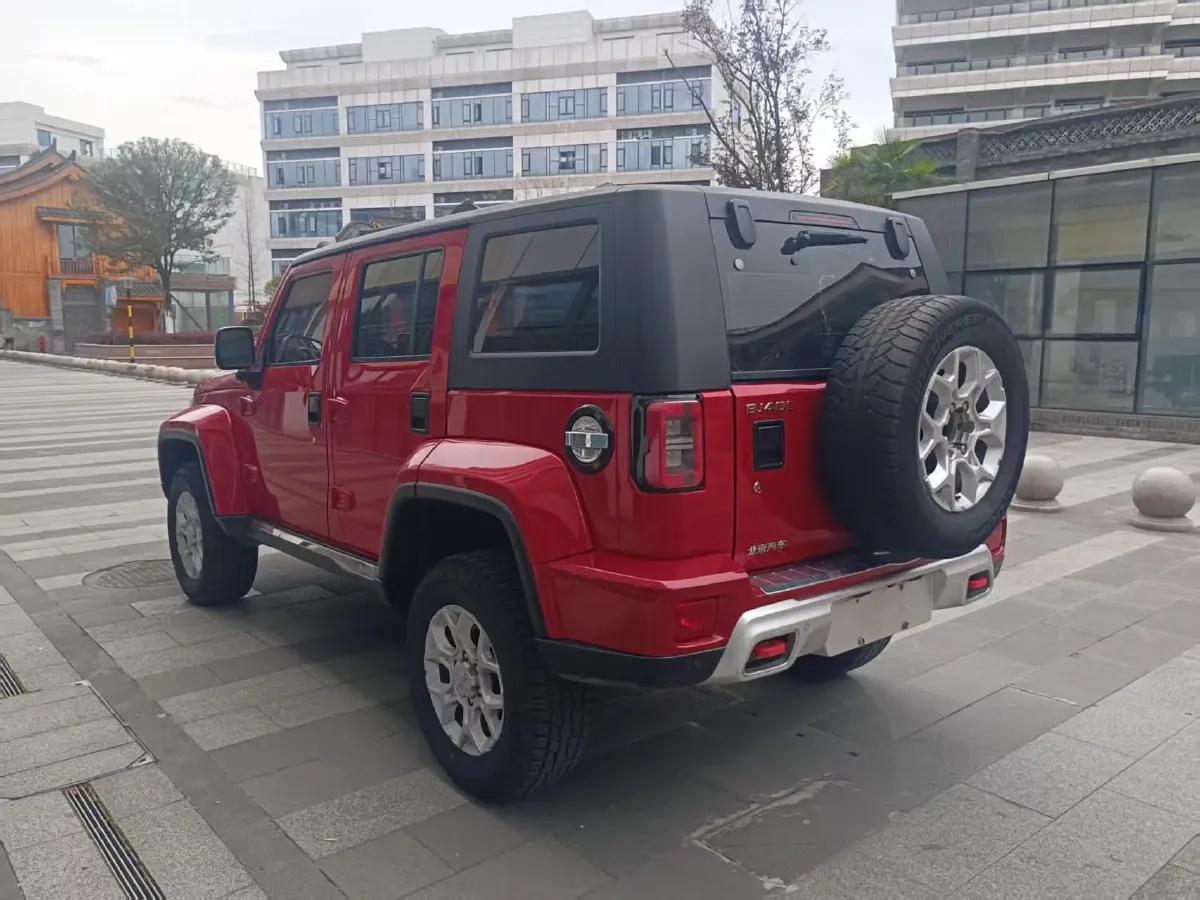 2019 Beijing BJ40 2.3T 211HP L4 5MT,autocango,china used car exporter,china ev exporter,chinese used car exporter,chinese used ev exporter