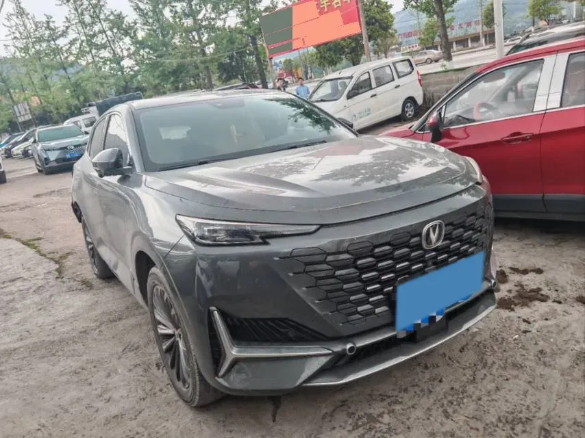 2021 ChangAn UNI-K 2.0T 233HP L4 8AT,autocango,china used car exporter,china ev exporter,chinese used car exporter,chinese used ev exporter