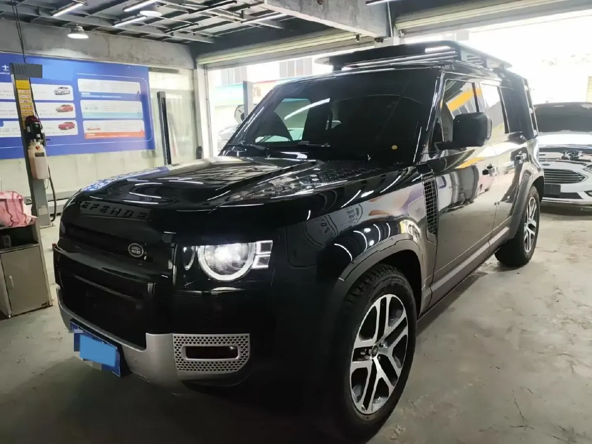 2024 Land Rover Defender 3.0T 400HP L6 8AT,autocango,china used car exporter,china ev exporter,chinese used car exporter,chinese used ev exporter