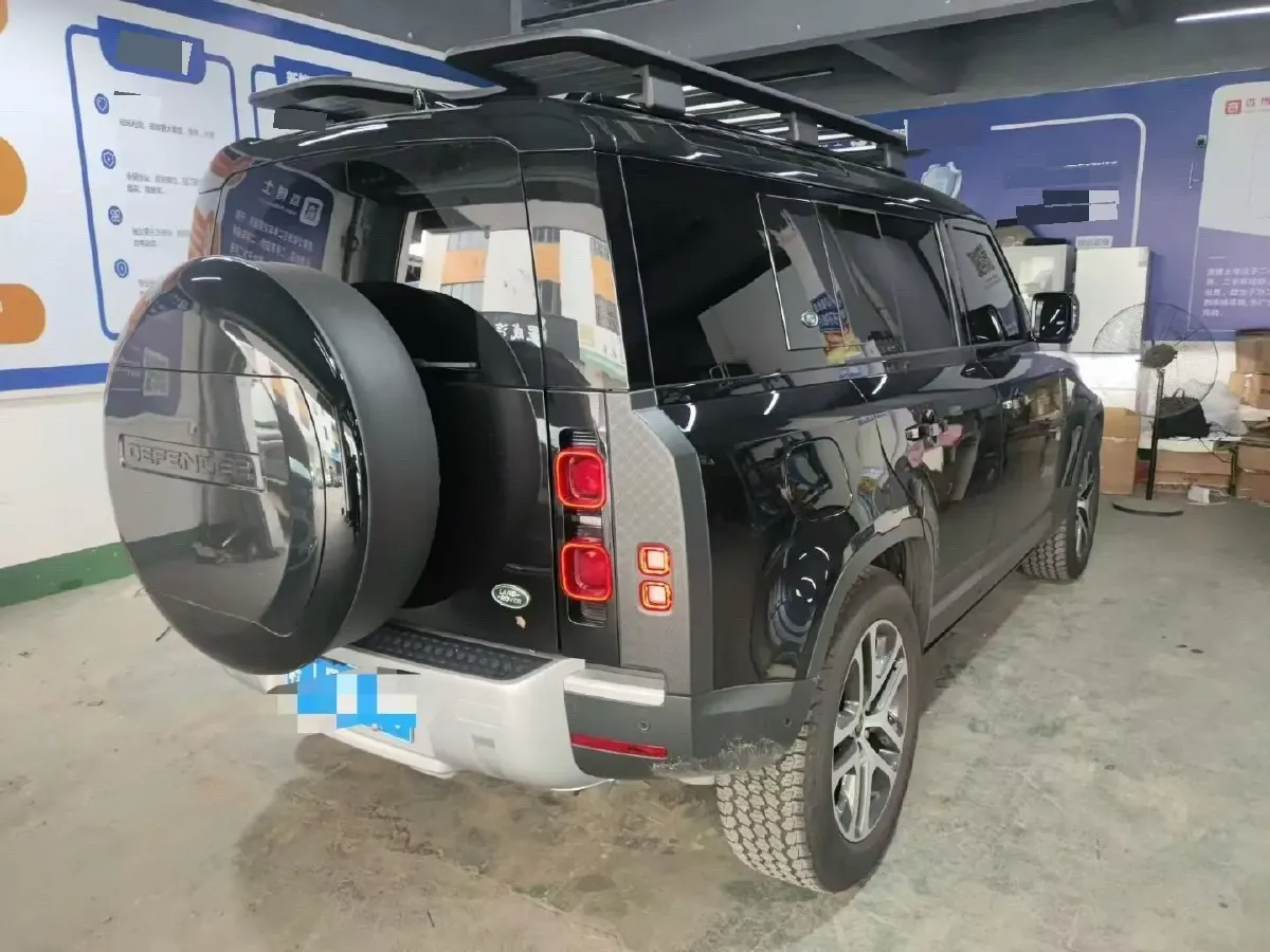 2024 Land Rover Defender 3.0T 400HP L6 8AT,autocango,china used car exporter,china ev exporter,chinese used car exporter,chinese used ev exporter