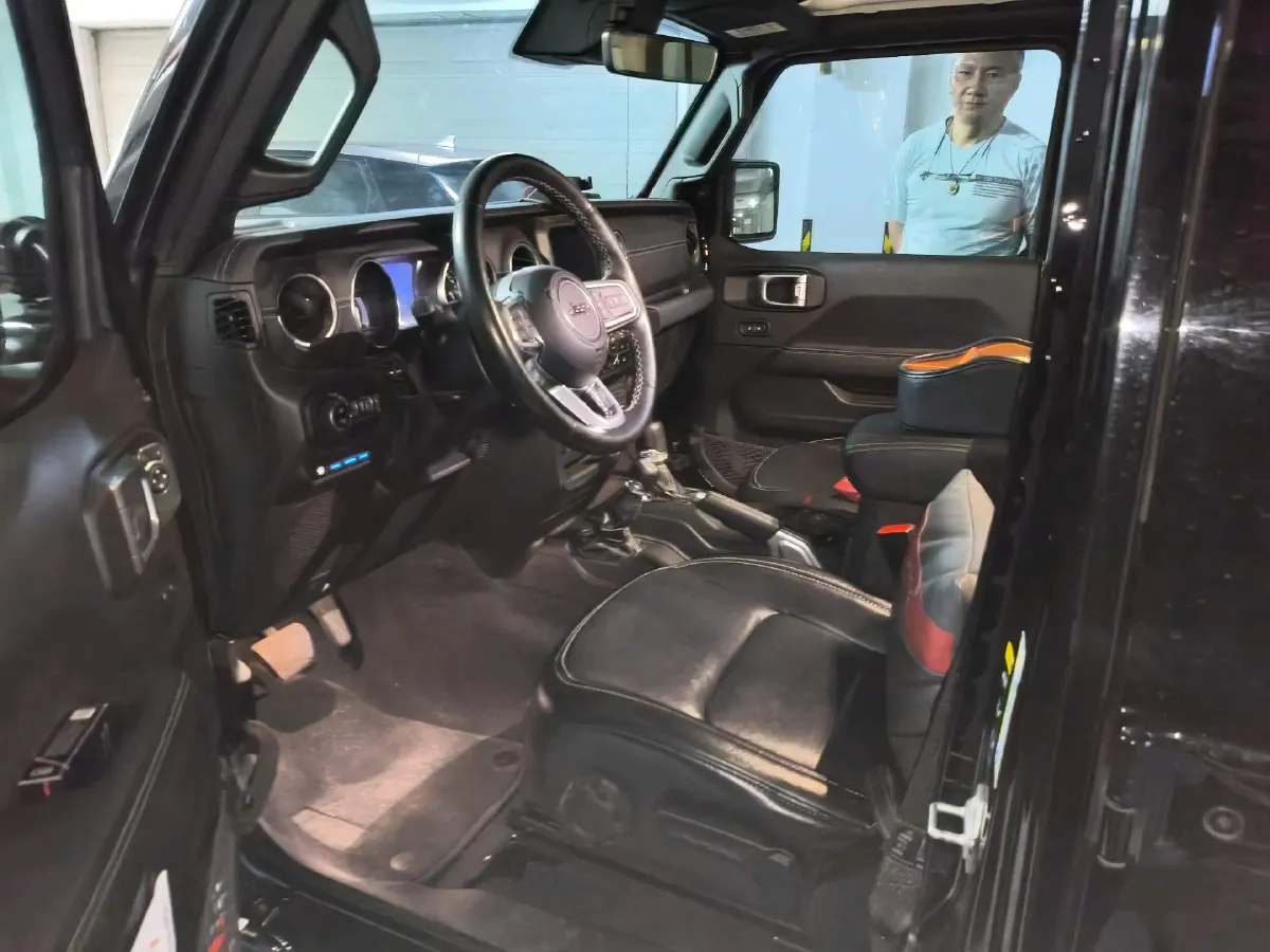 2021 Jeep Wrangler 2.0T 266HP L4 8AT PHEV 17KWH,autocango,china used car exporter,china ev exporter,chinese used car exporter,chinese used ev exporter