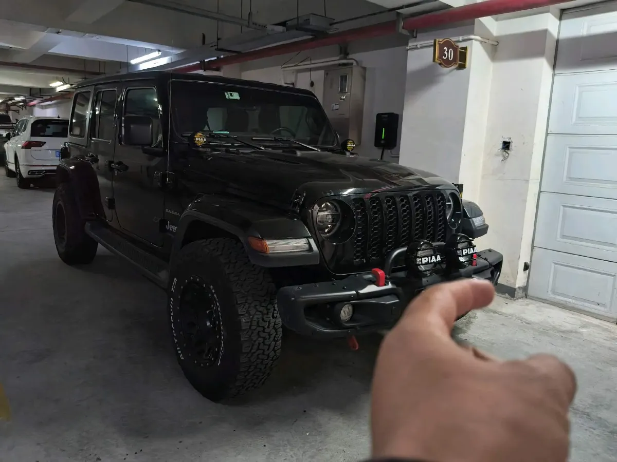 2021 Jeep Wrangler 2.0T 266HP L4 8AT PHEV 17KWH,autocango,china used car exporter,china ev exporter,chinese used car exporter,chinese used ev exporter