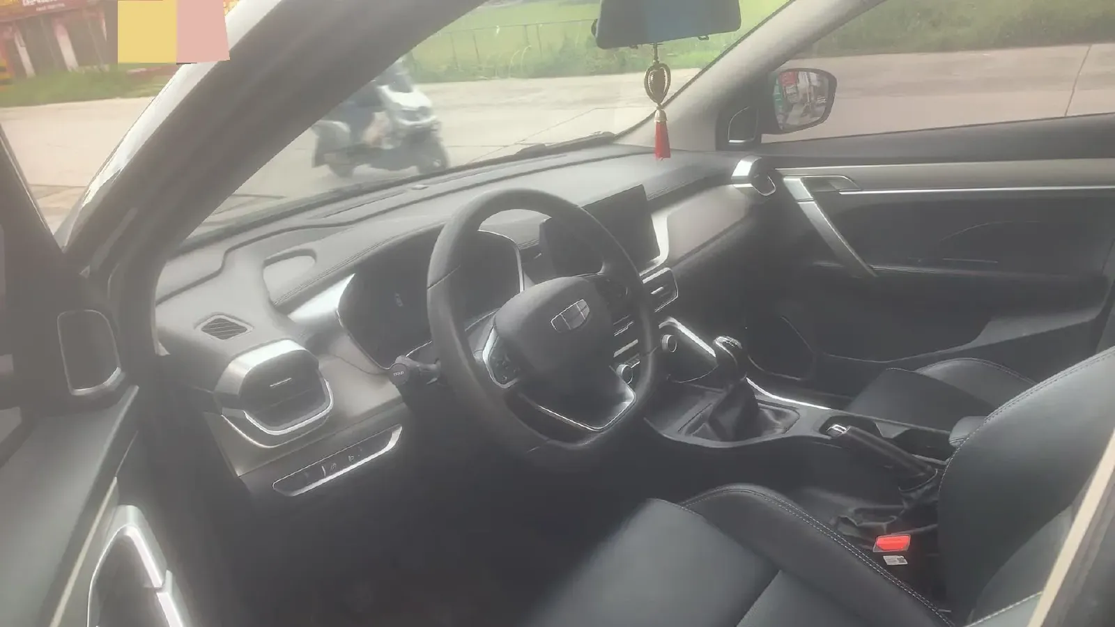 2025 Geely Coolray 1.5L 126HP L4 5MT,autocango,china used car exporter,china ev exporter,chinese used car exporter,chinese used ev exporter