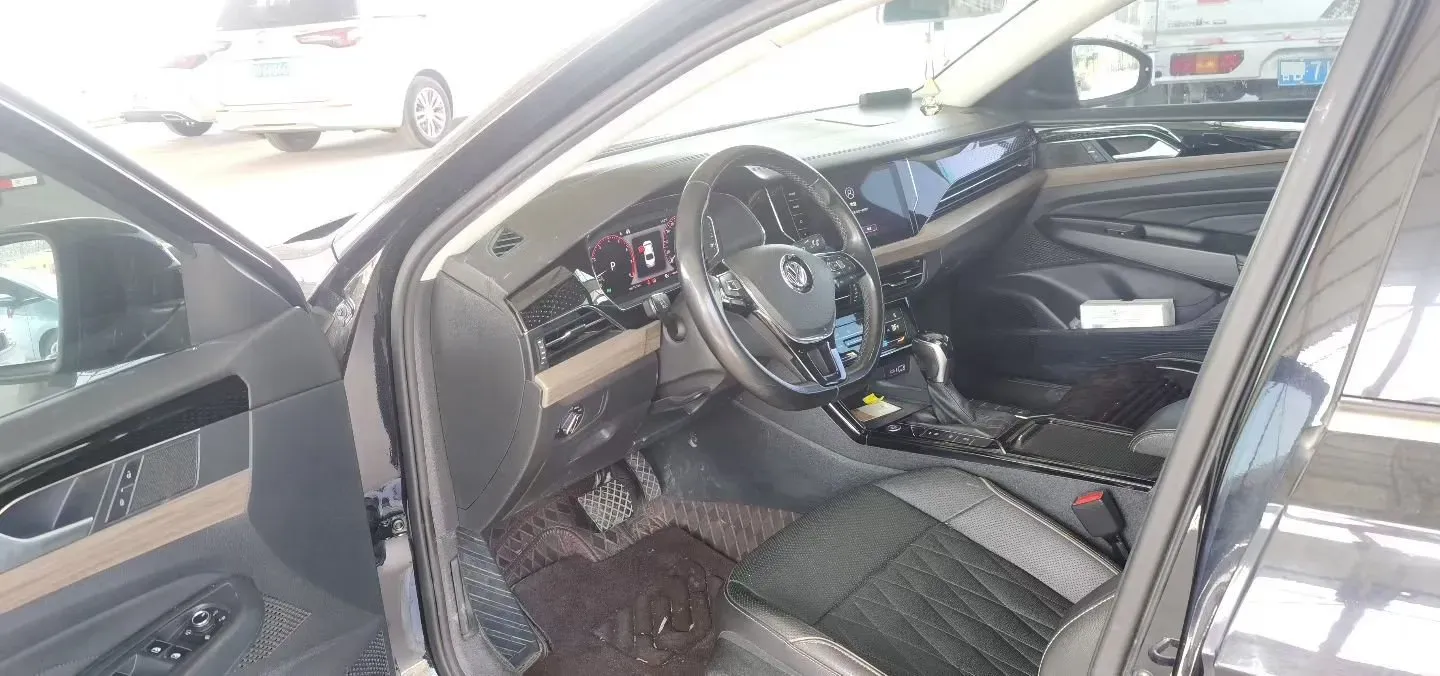 2020 Volkswagen Passat 2.0T 186HP L4 7DCT,autocango,china used car exporter,china ev exporter,chinese used car exporter,chinese used ev exporter