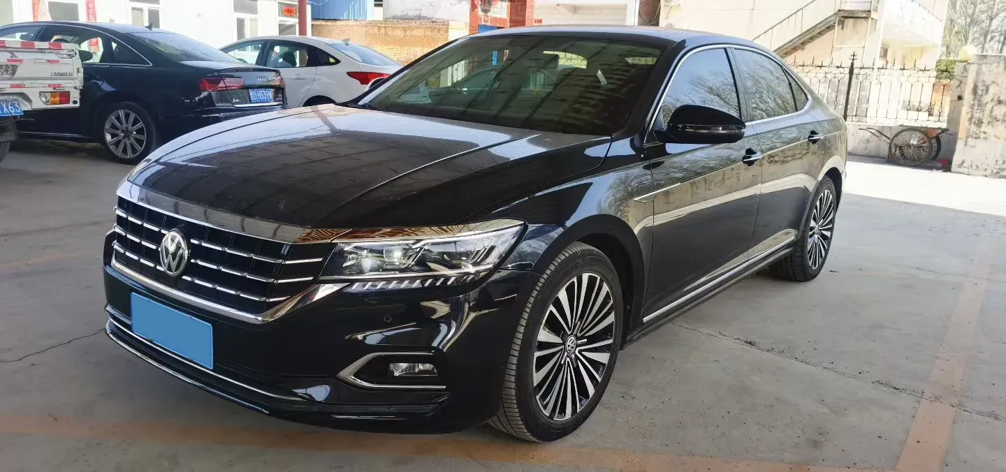 2020 Volkswagen Passat 2.0T 186HP L4 7DCT,autocango,china used car exporter,china ev exporter,chinese used car exporter,chinese used ev exporter