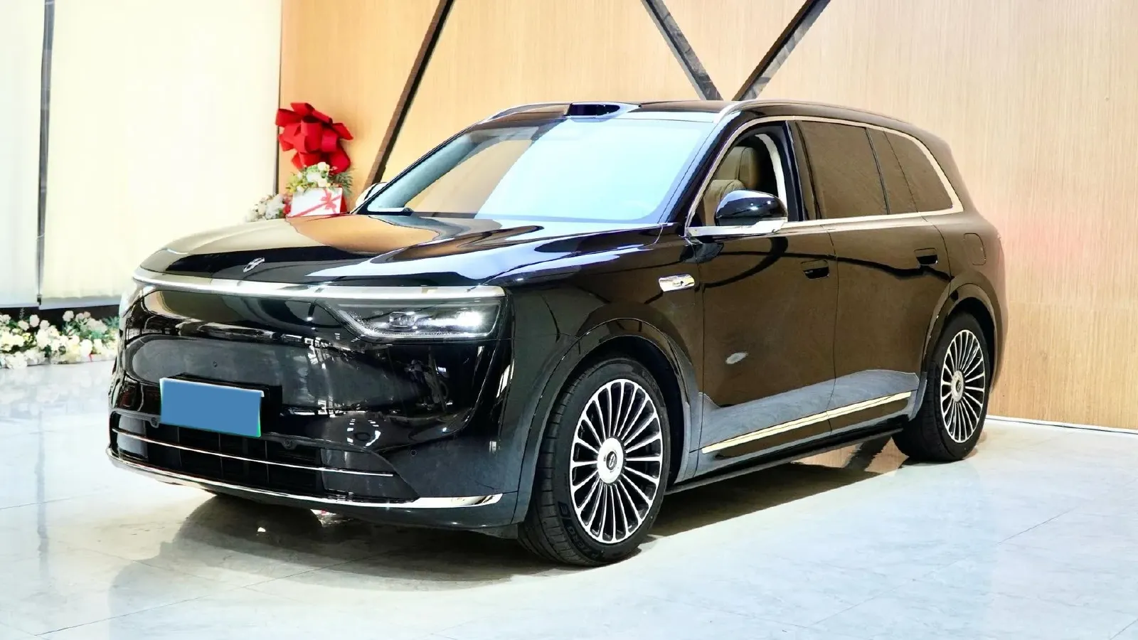 2025 AITO AITO M8 REEV 160HP REEV 53.4KWH,autocango,china used car exporter,china ev exporter,chinese used car exporter,chinese used ev exporter
