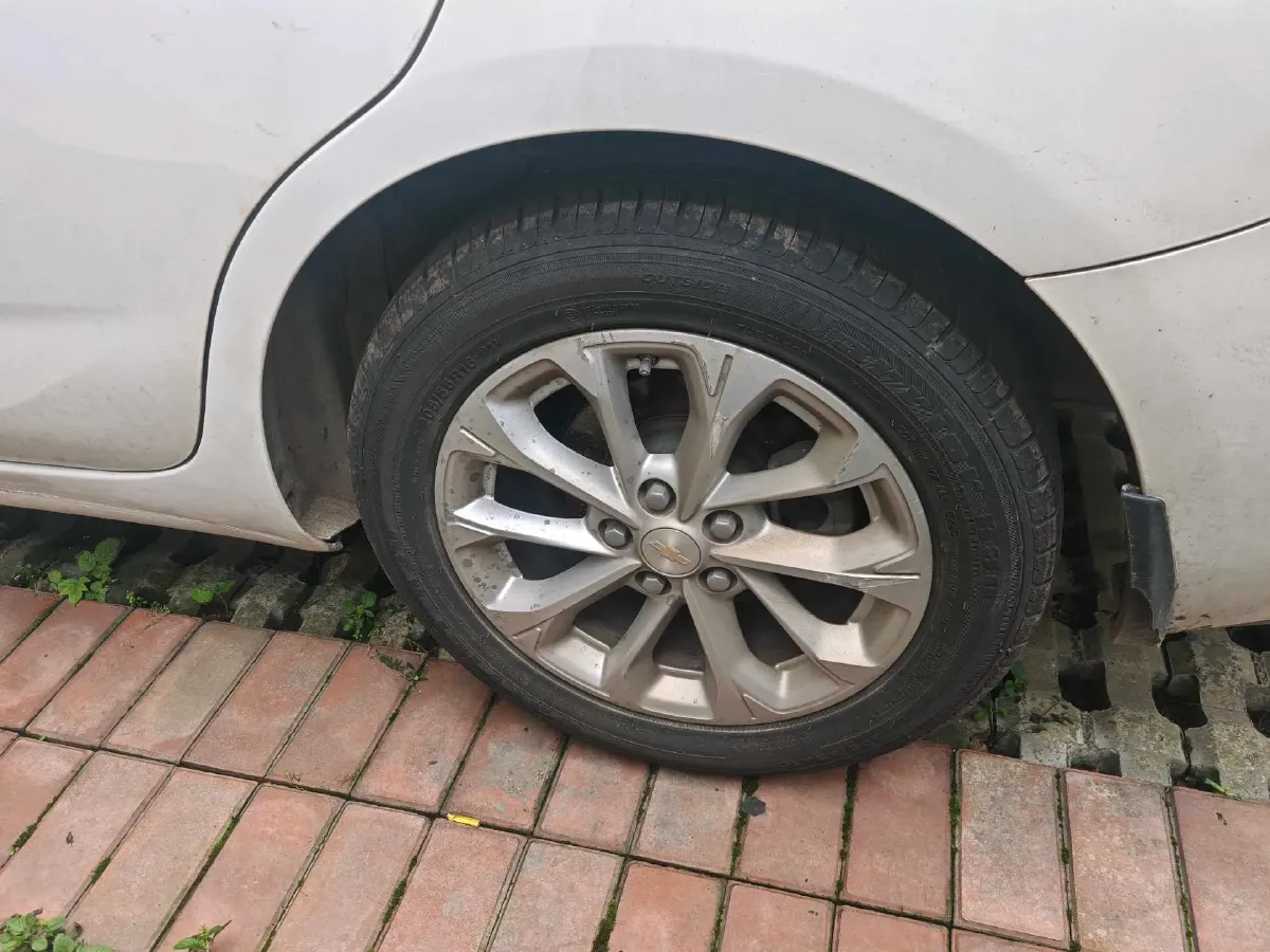 2024 Chevrolet Monza 1.5L 113HP L4 6DCT,autocango,china used car exporter,china ev exporter,chinese used car exporter,chinese used ev exporter