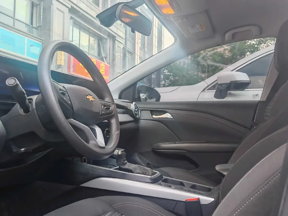 2024 Chevrolet Monza 1.5L 113HP L4 6DCT,autocango,china used car exporter,china ev exporter,chinese used car exporter,chinese used ev exporter