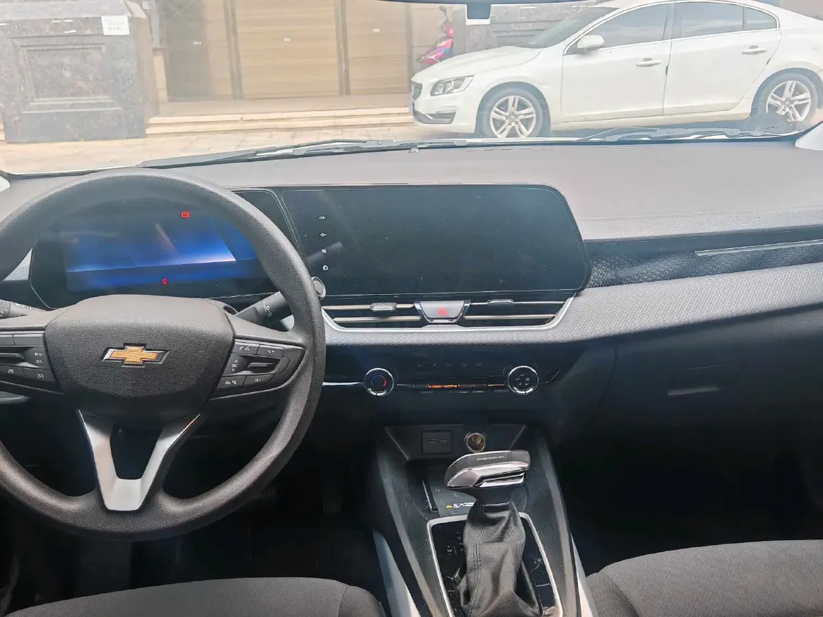 2024 Chevrolet Monza 1.5L 113HP L4 6DCT,autocango,china used car exporter,china ev exporter,chinese used car exporter,chinese used ev exporter