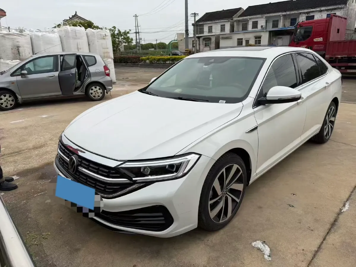 2024 Volkswagen Sagitar 1.5T 160HP L4 7DCT,autocango,china used car exporter,china ev exporter,chinese used car exporter,chinese used ev exporter