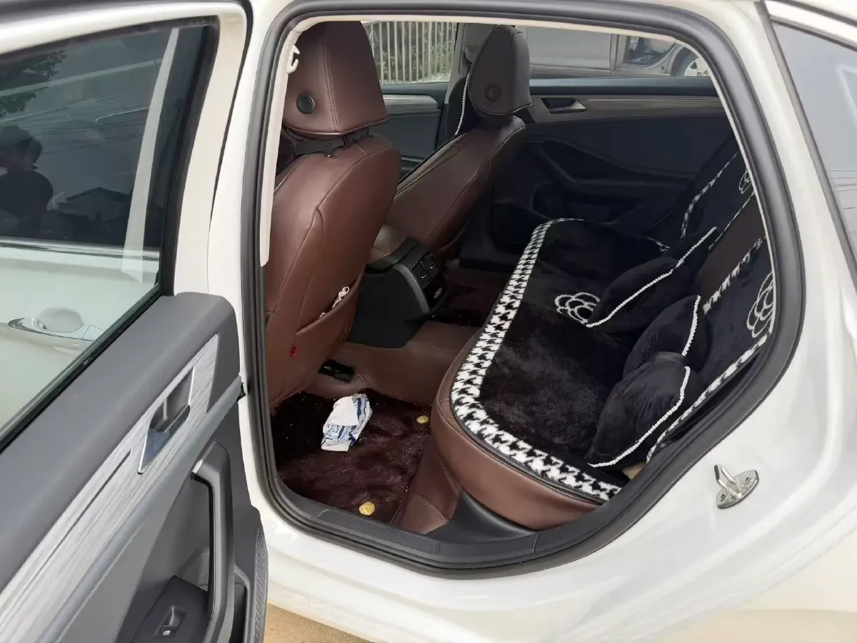 2024 Volkswagen Sagitar 1.5T 160HP L4 7DCT,autocango,china used car exporter,china ev exporter,chinese used car exporter,chinese used ev exporter