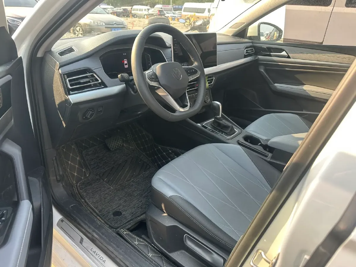 2024 Volkswagen Lavida 1.5L 110HP L4 6AT,autocango,china used car exporter,china ev exporter,chinese used car exporter,chinese used ev exporter