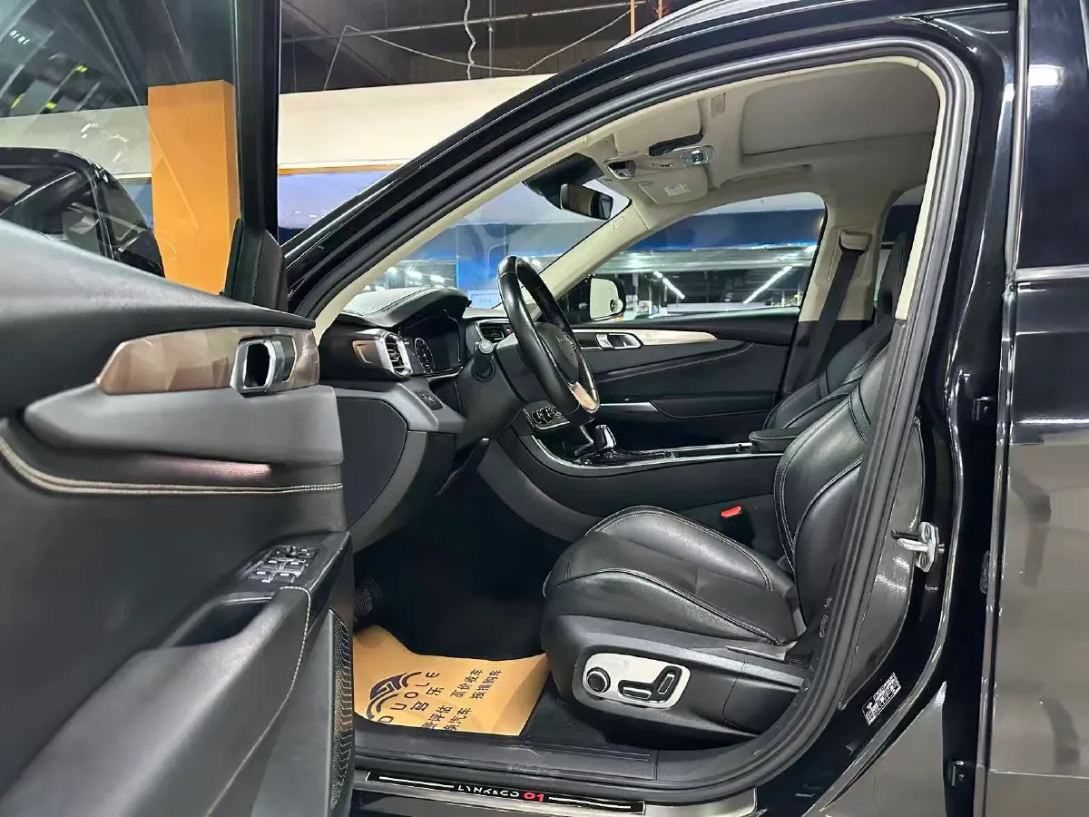 2019 LYNK&CO 01 2.0T 190HP L4 6AT,autocango,china used car exporter,china ev exporter,chinese used car exporter,chinese used ev exporter