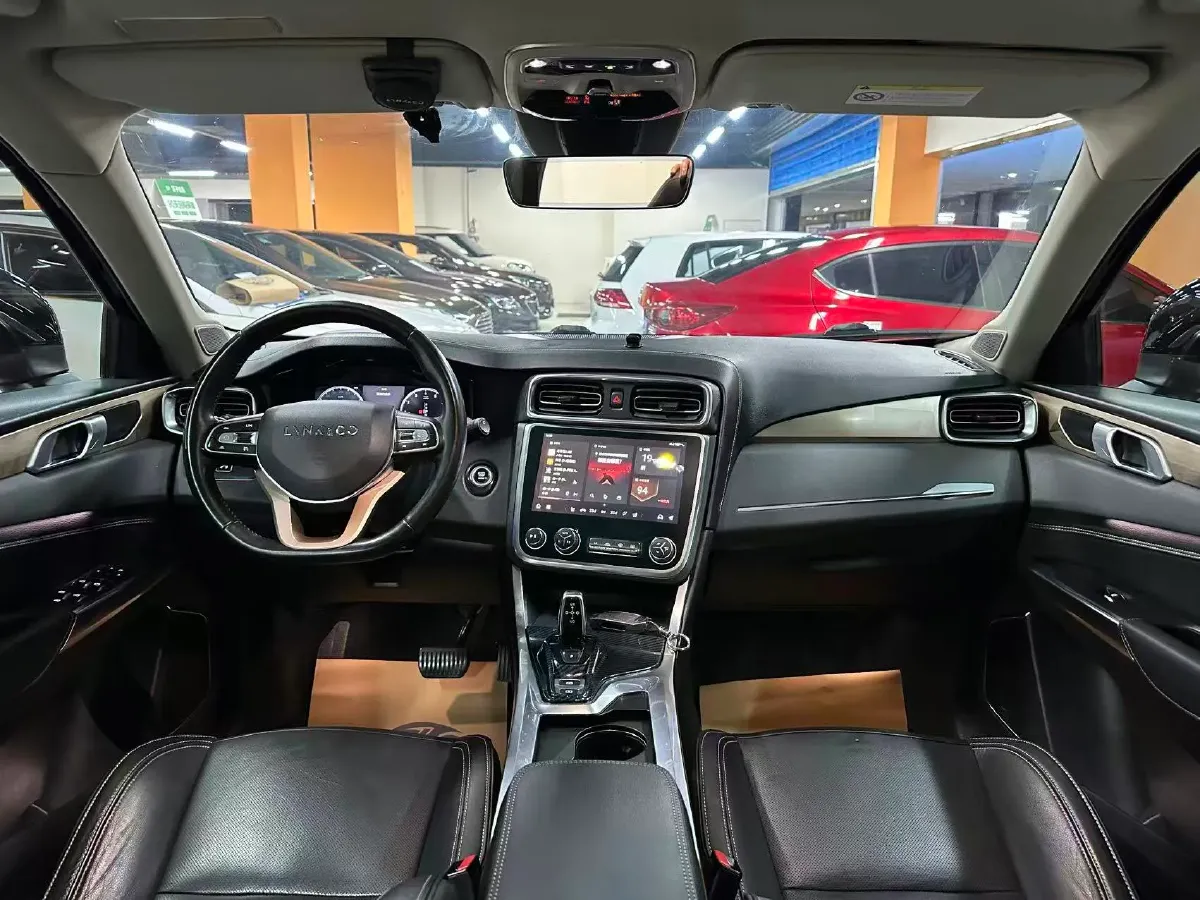 2019 LYNK&CO 01 2.0T 190HP L4 6AT,autocango,china used car exporter,china ev exporter,chinese used car exporter,chinese used ev exporter