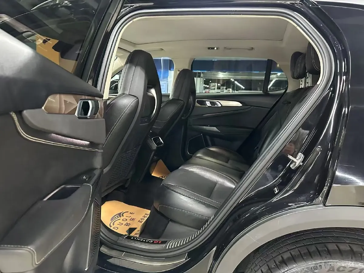 2019 LYNK&CO 01 2.0T 190HP L4 6AT,autocango,china used car exporter,china ev exporter,chinese used car exporter,chinese used ev exporter