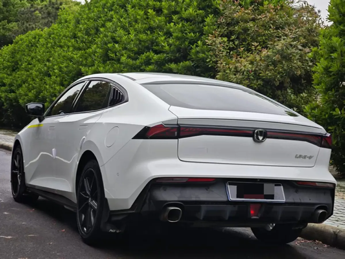 2022 ChangAn UNI-V 1.5T 188HP L4 7DCT,autocango,china used car exporter,china ev exporter,chinese used car exporter,chinese used ev exporter