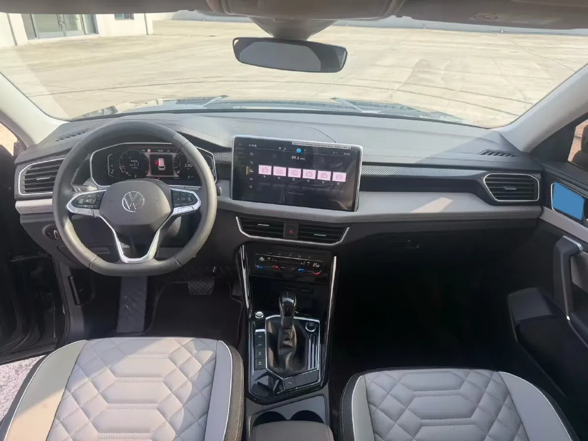 2024 Volkswagen Tayron 1.5T 160HP L4 7DCT,autocango,china used car exporter,china ev exporter,chinese used car exporter,chinese used ev exporter