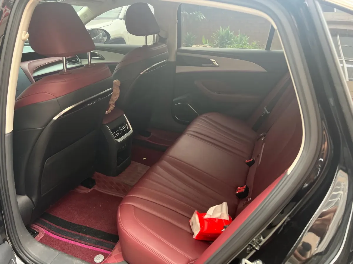 2025 HongQi H5 1.5T 169HP L4 1DHT Hybrid,autocango,china used car exporter,china ev exporter,chinese used car exporter,chinese used ev exporter