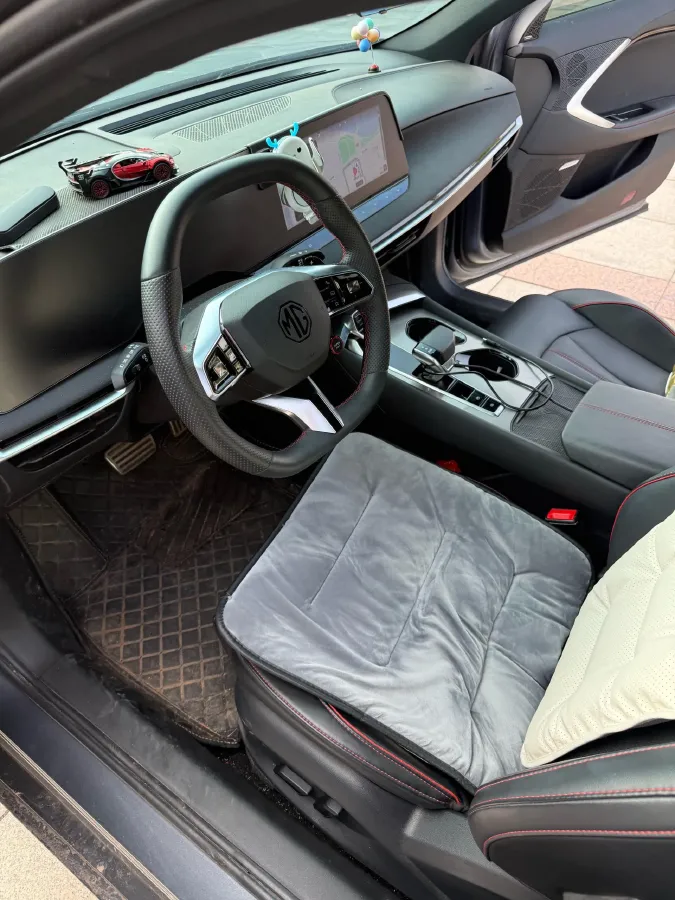 2023 MG 7 1.5T 188HP L4 7DCT,autocango,china used car exporter,china ev exporter,chinese used car exporter,chinese used ev exporter