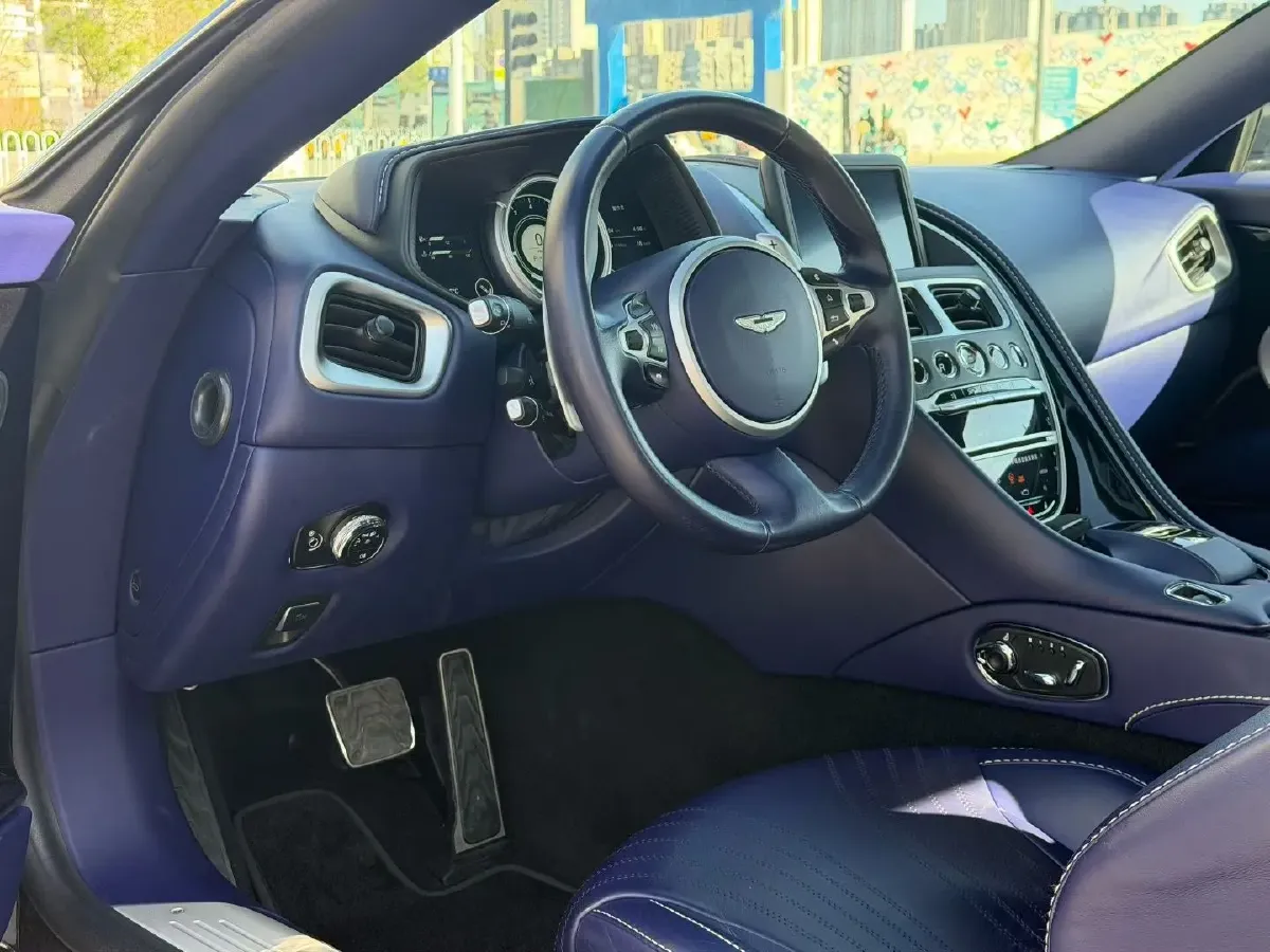 2019 Aston Martin DB11 4.0T 510HP V8 8AT,autocango,china used car exporter,china ev exporter,chinese used car exporter,chinese used ev exporter