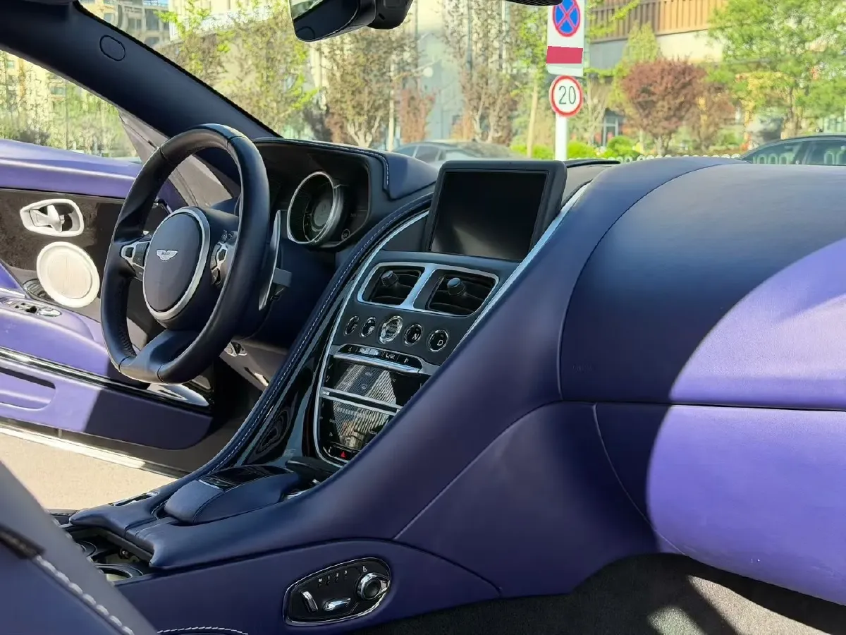 2019 Aston Martin DB11 4.0T 510HP V8 8AT,autocango,china used car exporter,china ev exporter,chinese used car exporter,chinese used ev exporter