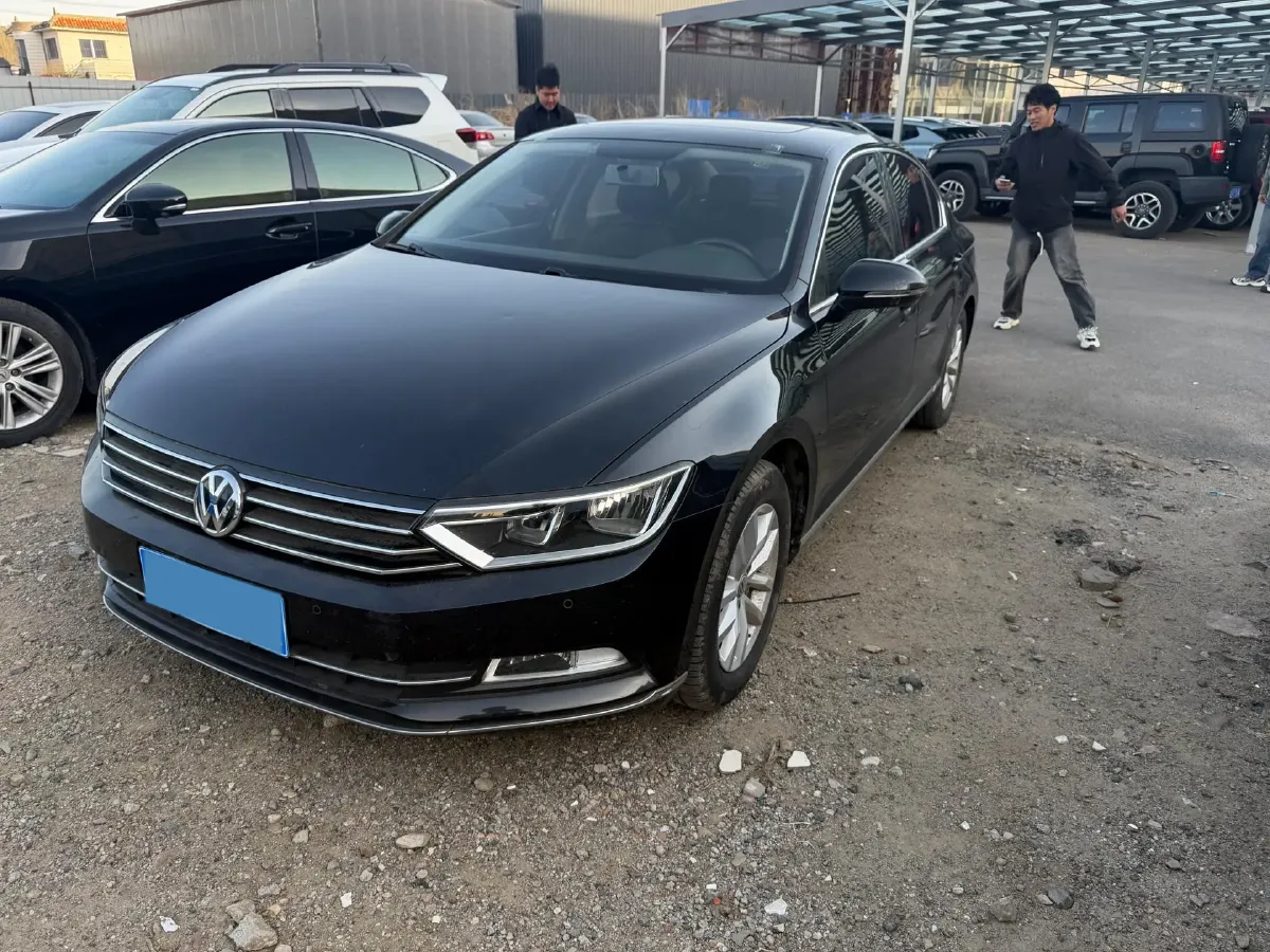 2018 Volkswagen Magotan 1.4T 150HP L4 7DCT,autocango,china used car exporter,china ev exporter,chinese used car exporter,chinese used ev exporter