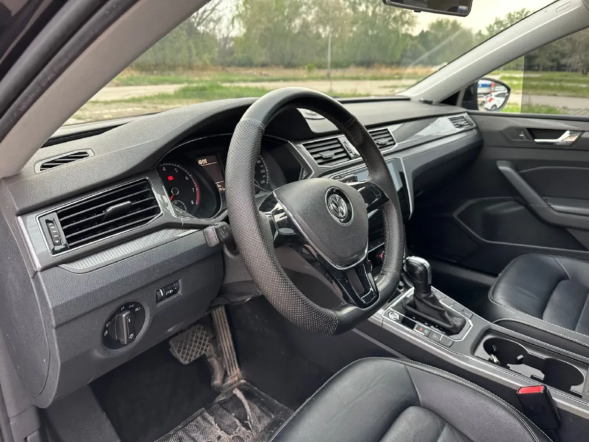 2017 Volkswagen Passat 1.4T 150HP L4 7DCT,autocango,china used car exporter,china ev exporter,chinese used car exporter,chinese used ev exporter