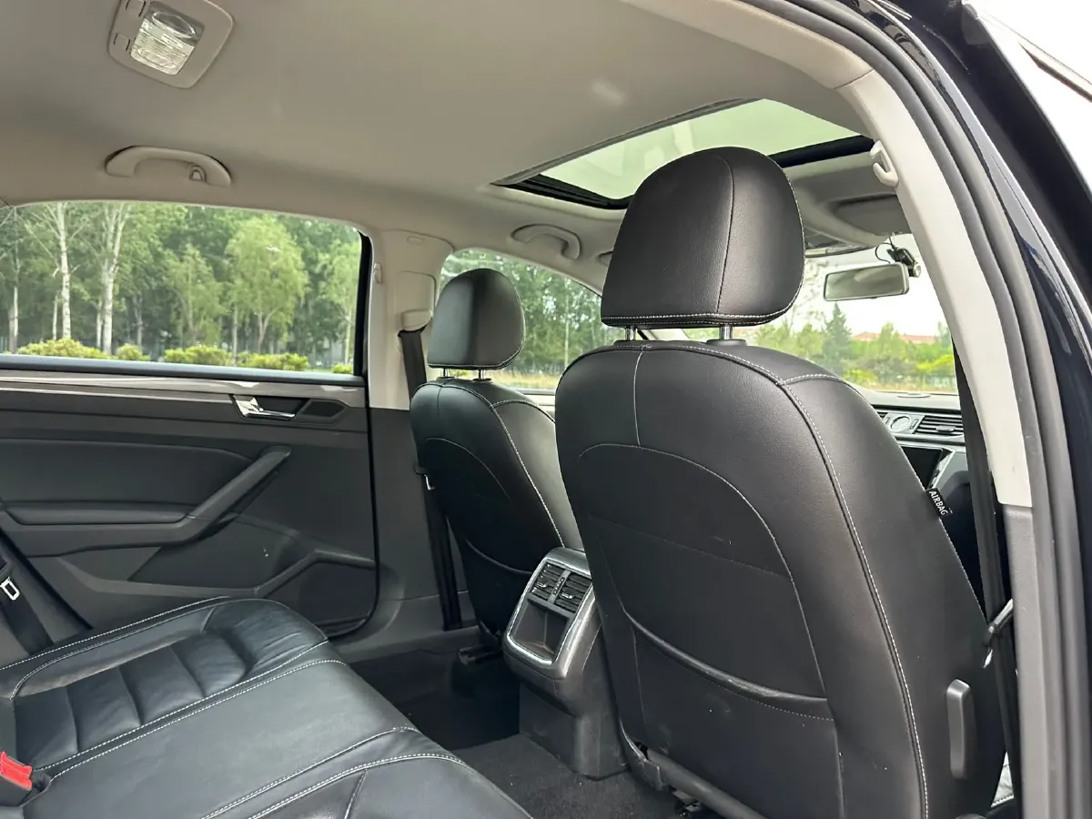 2017 Volkswagen Passat 1.4T 150HP L4 7DCT,autocango,china used car exporter,china ev exporter,chinese used car exporter,chinese used ev exporter