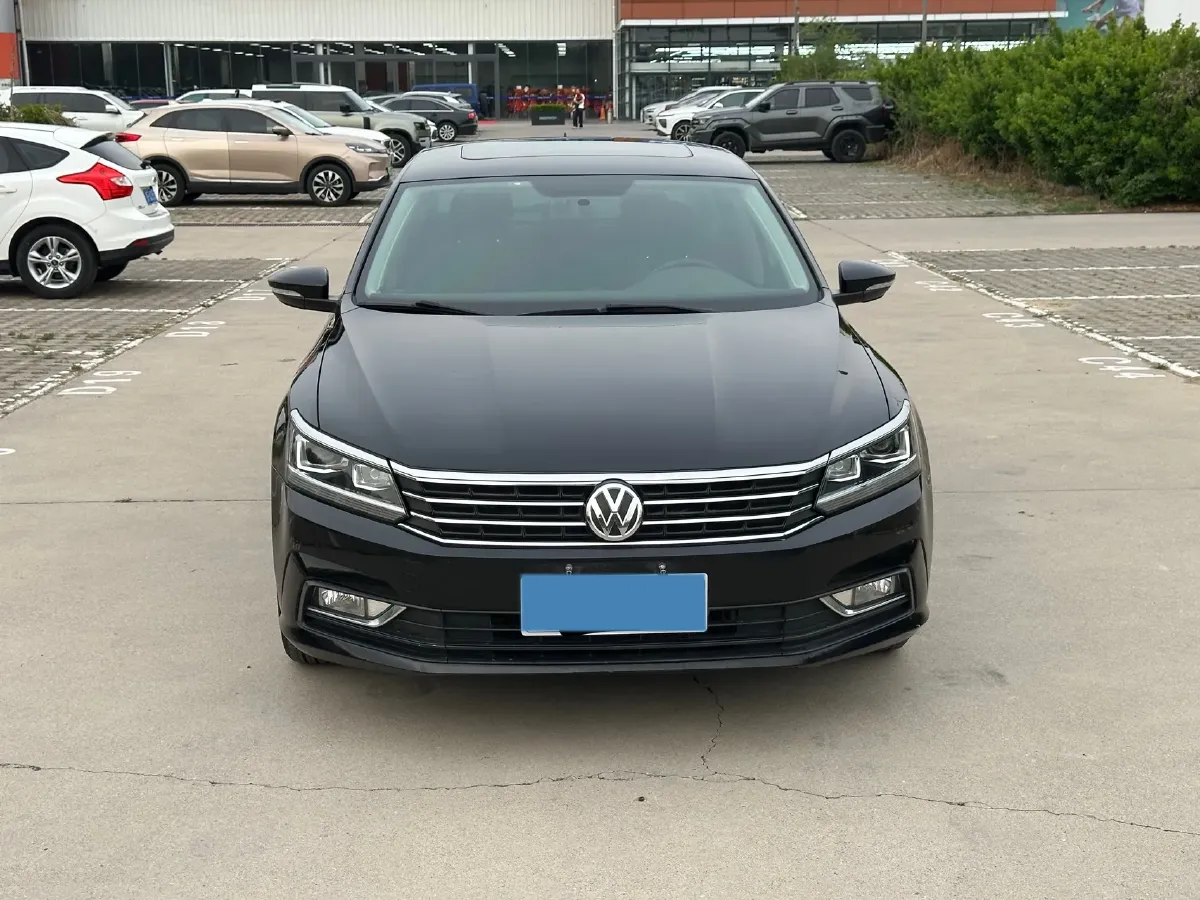 2017 Volkswagen Passat 1.4T 150HP L4 7DCT,autocango,china used car exporter,china ev exporter,chinese used car exporter,chinese used ev exporter