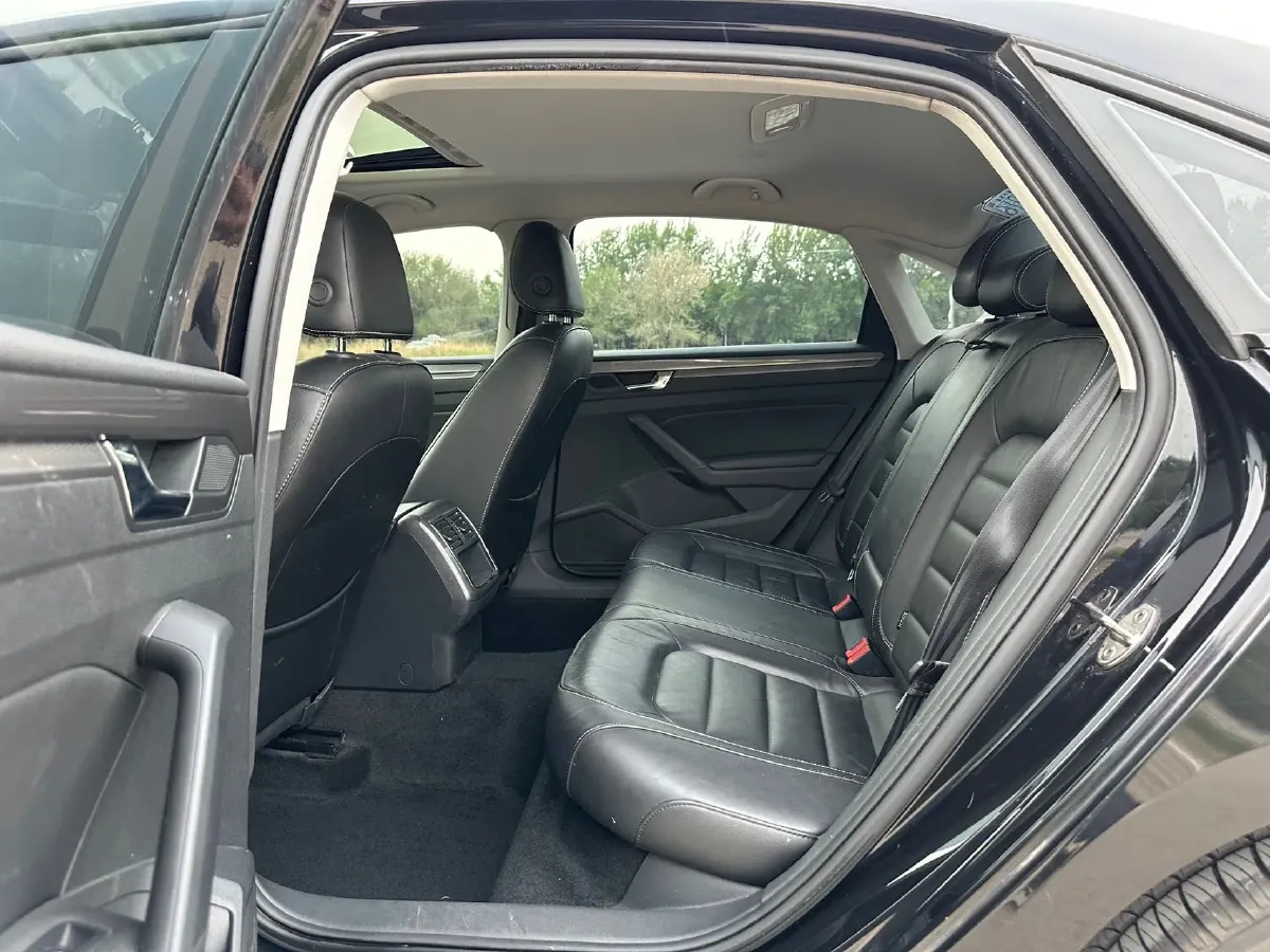 2017 Volkswagen Passat 1.4T 150HP L4 7DCT,autocango,china used car exporter,china ev exporter,chinese used car exporter,chinese used ev exporter