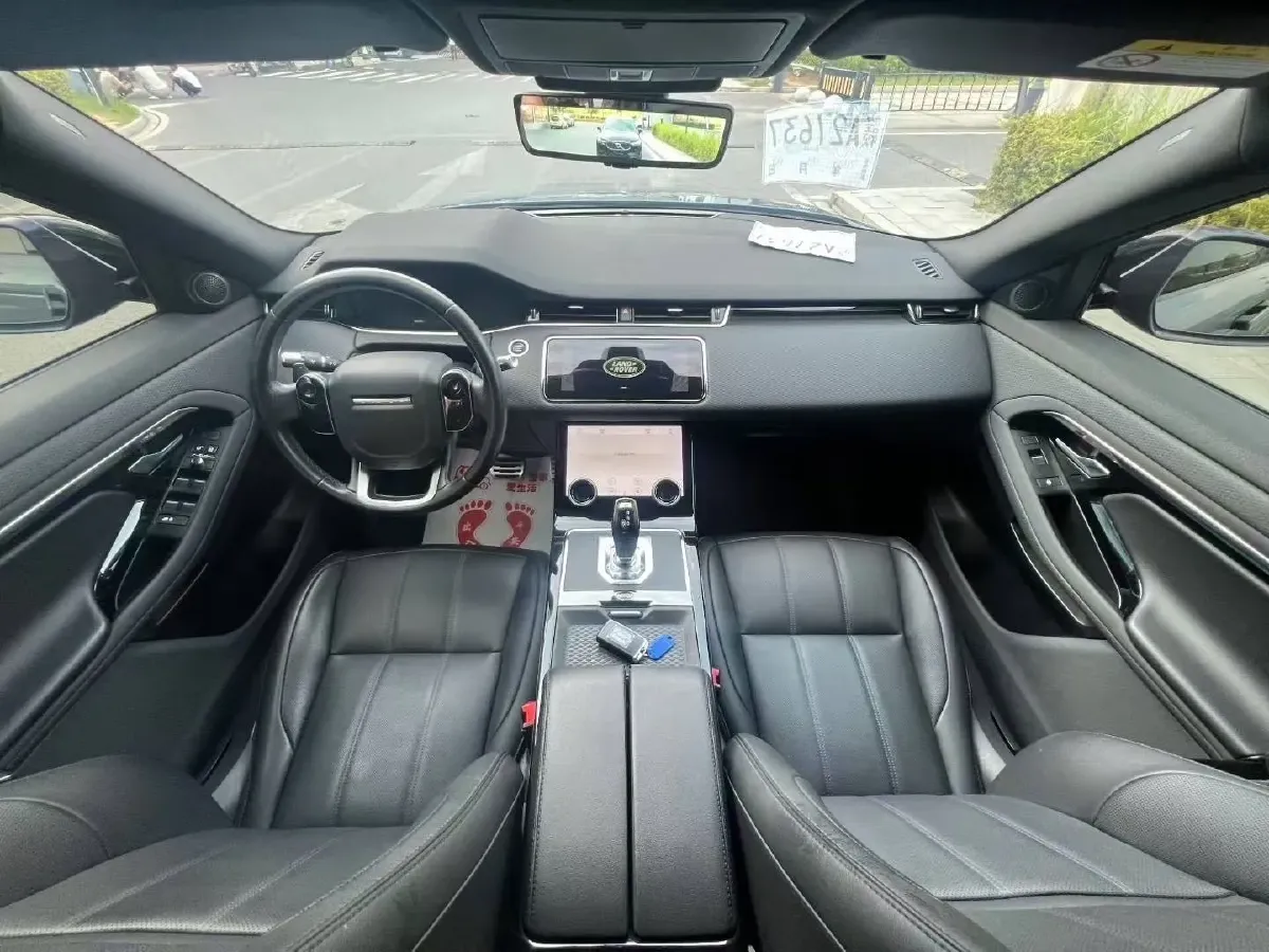 2020 Land Rover Range Rover Evoque 2.0T 249HP L4 9AT,autocango,china used car exporter,china ev exporter,chinese used car exporter,chinese used ev exporter